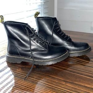 Amazon Doc Marten lookalike!